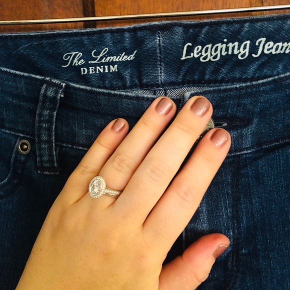 The Limited Denim - The Limited Legging Jean Size 8